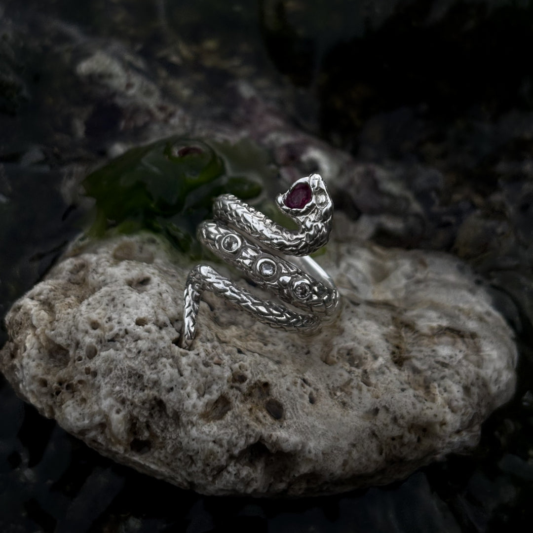 "Snake" Sterling Silver ring with Natural Ruby and Diamonds